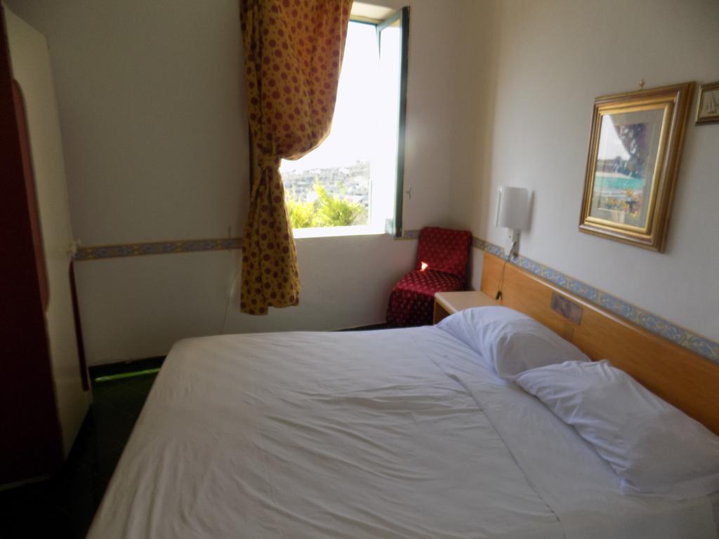 O' Funaro Massa Lubrense Room photo